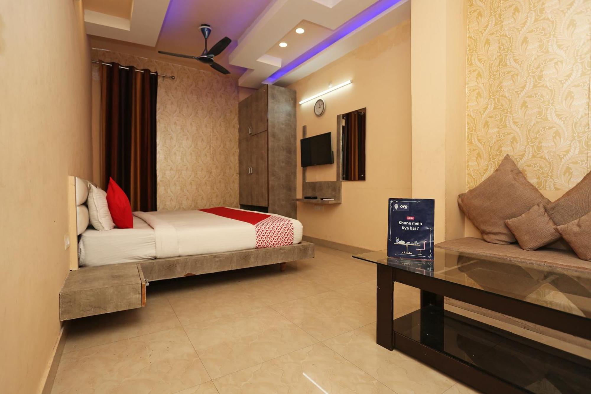 Oyo Flagship Hotel Krishna Chinhat Exterior foto